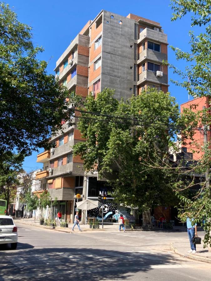 Moderno * San Miguel de Tucuman